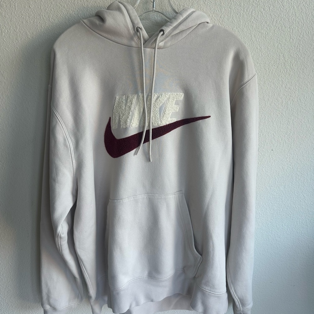 Men Nike Cream Sweatshirt with Iconic Swoosh Size Large